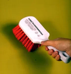KIWO – SCREEN BRUSH#4 (RED)